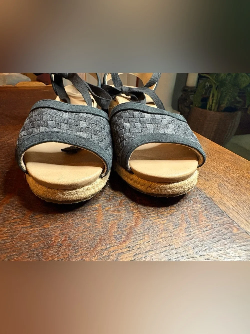 UGG delmar black